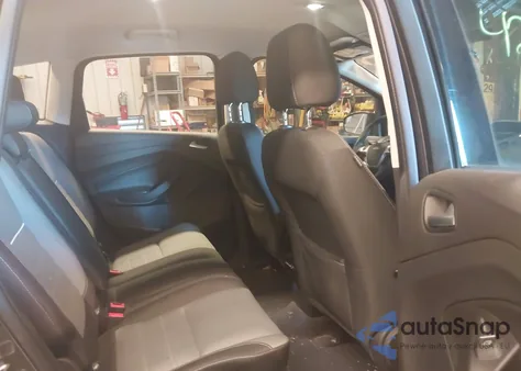 2015 Ford C-Max Hybrid Se from USA, damaged, VIN 1FADP5AU9FL114720